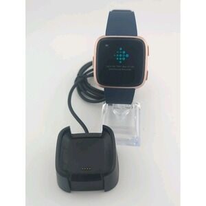 Fitbit Versa Smart Watch Fitness Tracker FB505 Rose Gold with Charger